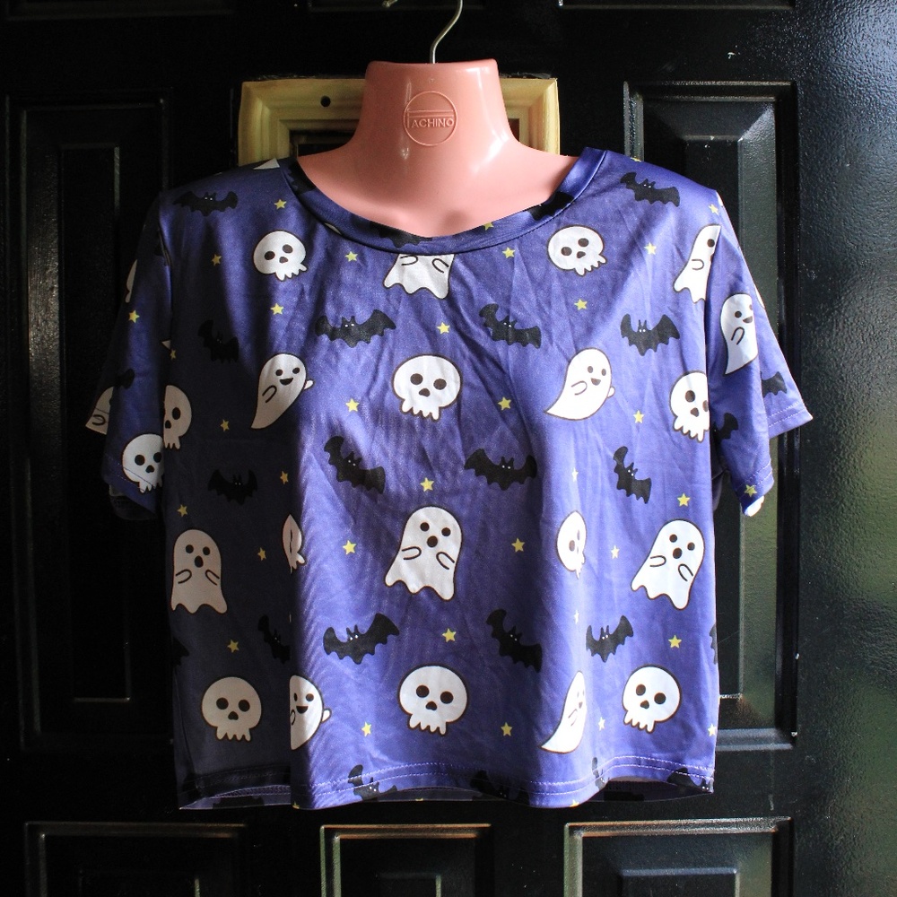 Cropped Sleep Halloween Shirt